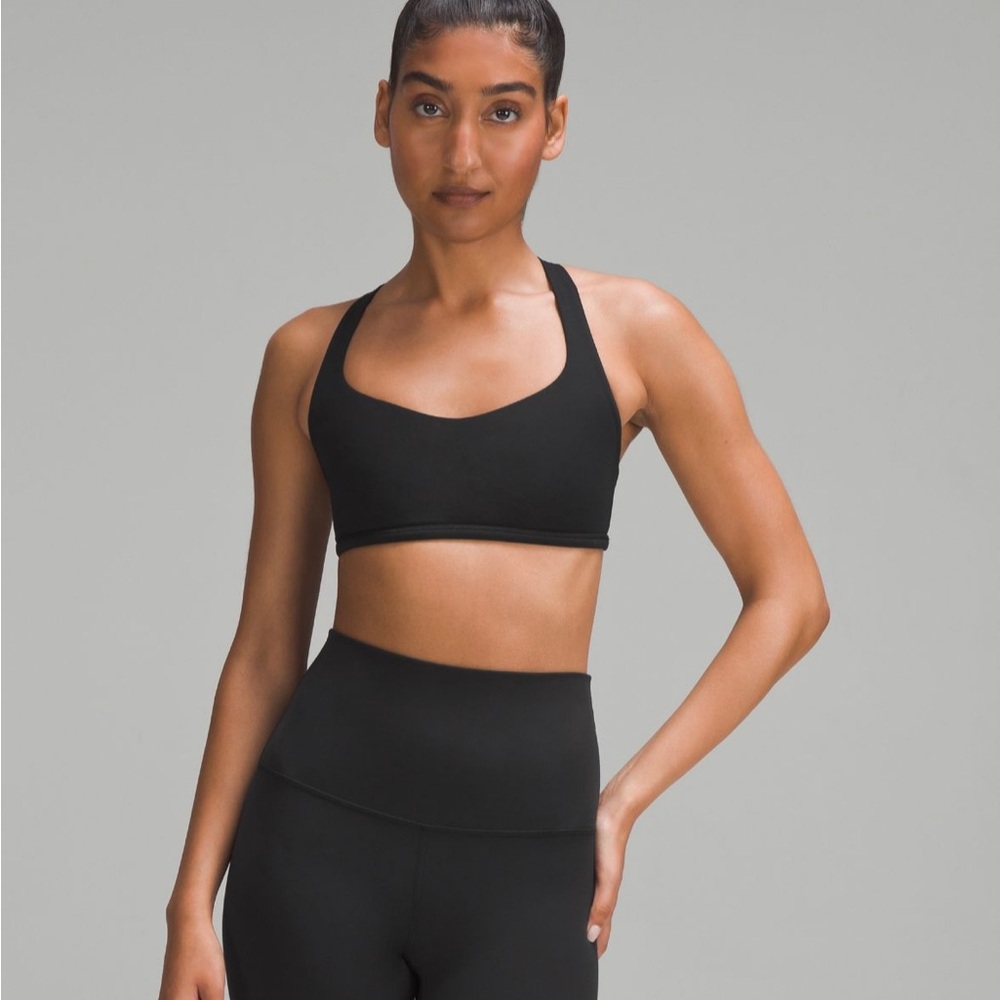 Lululemon Free to be - Wild light support A/B Cup size 2 Sports Bra Like New